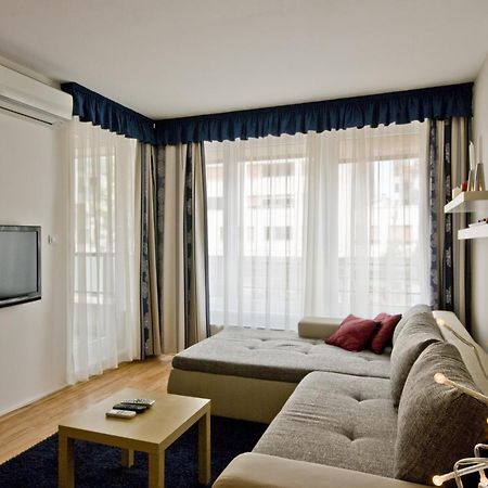 Corvin Lux Aparthotel Budapest Eksteriør bilde