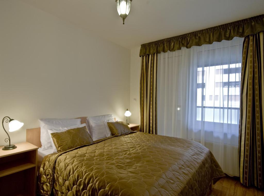 Corvin Lux Aparthotel Budapest Eksteriør bilde