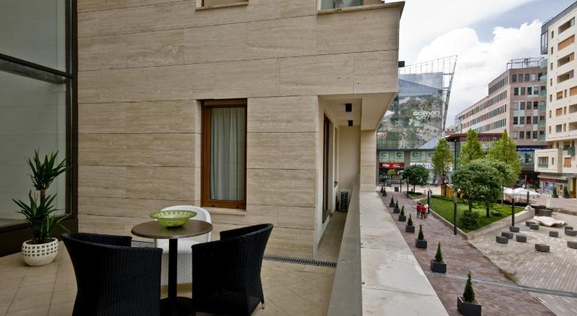 Corvin Lux Aparthotel Budapest Eksteriør bilde