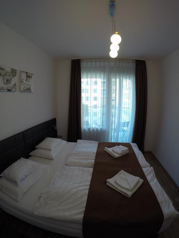 Corvin Lux Aparthotel Budapest Eksteriør bilde