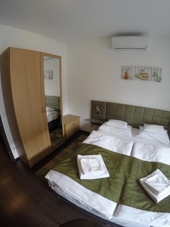 Corvin Lux Aparthotel Budapest Rom bilde