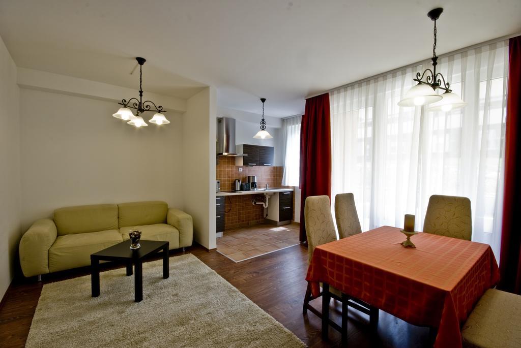 Corvin Lux Aparthotel Budapest Eksteriør bilde